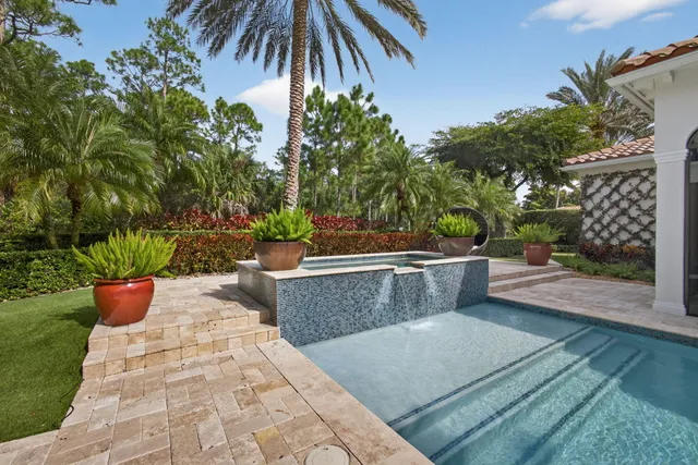 $8,999,000 | 213 VÃa Palacio, Palm Beach Gardens, FL 33418
