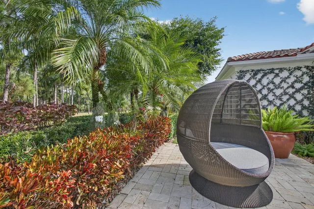$8,999,000 | 213 VÃa Palacio, Palm Beach Gardens, FL 33418
