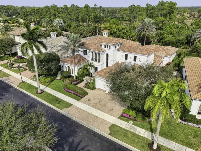 $8,999,000 | 213 VÃa Palacio, Palm Beach Gardens, FL 33418