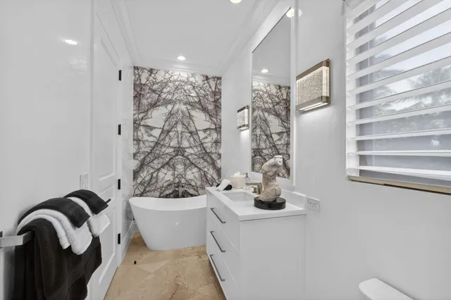 $8,999,000 | 213 VÃa Palacio, Palm Beach Gardens, FL 33418