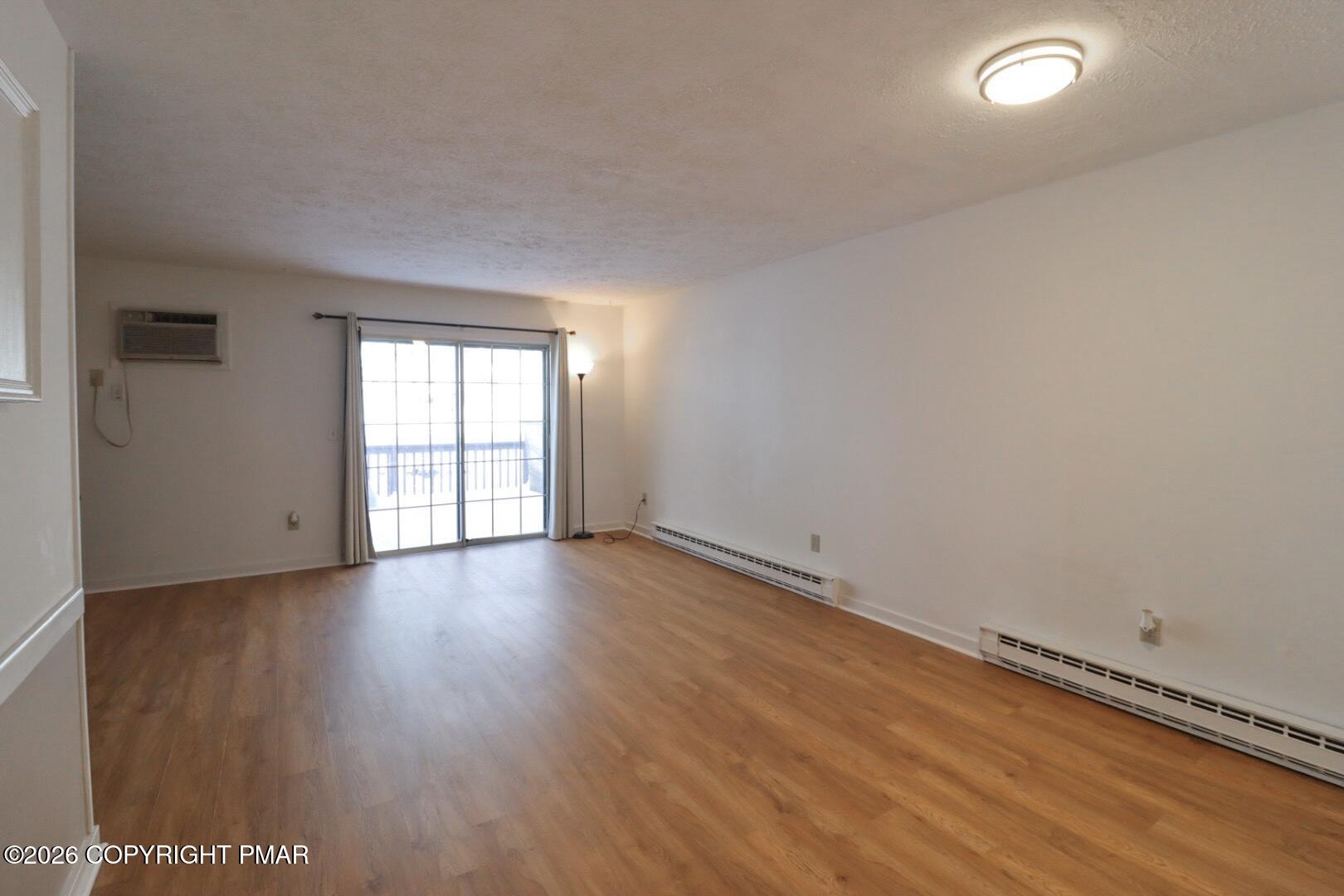 14 Villas Rd Mount, Unit 103 Mount Pocono, PA 18344 - Photo 12 of 28 A9B68426-6BDA-48F4-9FB8-D9659A75463A