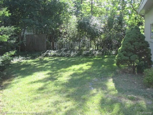 4051 Wakefield Road Berkley, MI 48072 - Photo 5 of 41