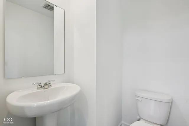 $319,900 | 1145 Phillips Drive, Greenfield, IN 46140