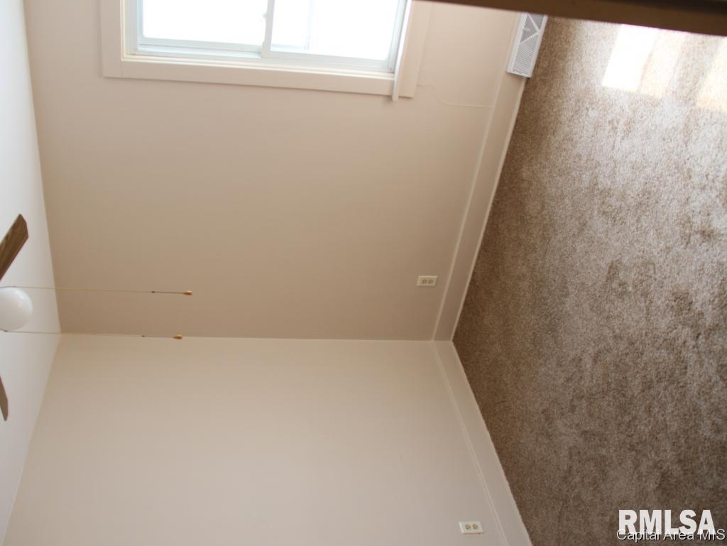 2924 South 4th Street Springfield, IL 62703 - Photo 8 of 16