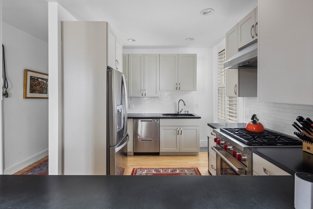 435 Main Street, Unit R1 Boston, MA 02129 - Photo 10 of 21