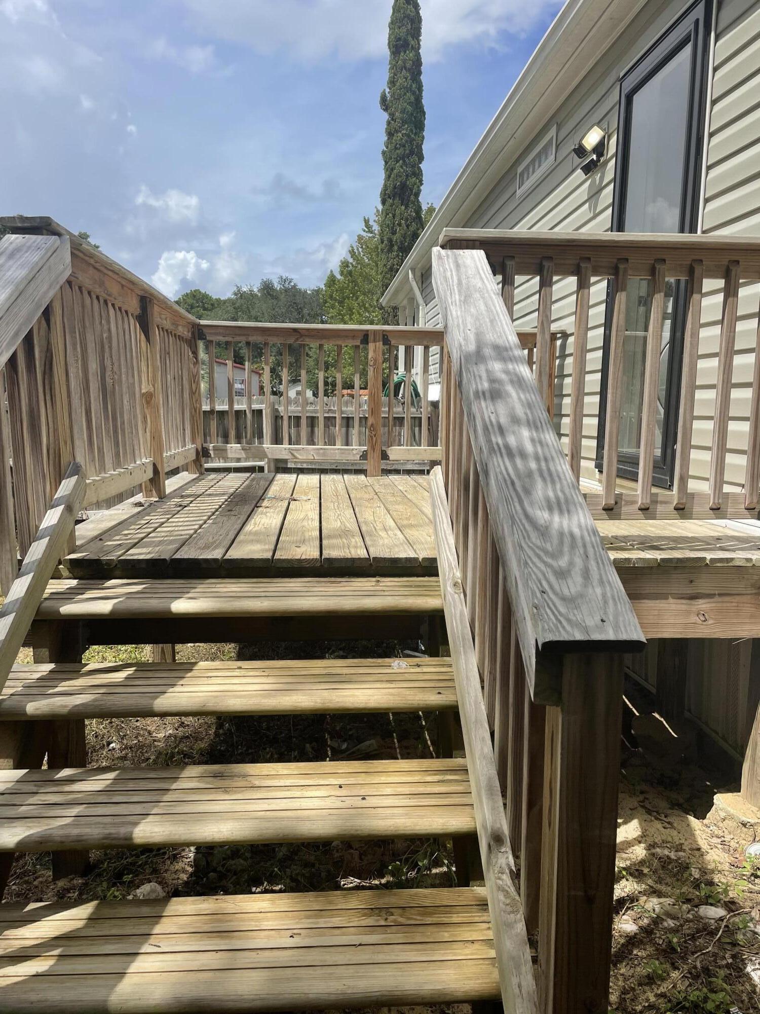 1412 Cape Lane Niceville, FL 32578 - Photo 17 of 23 a view of a balcony