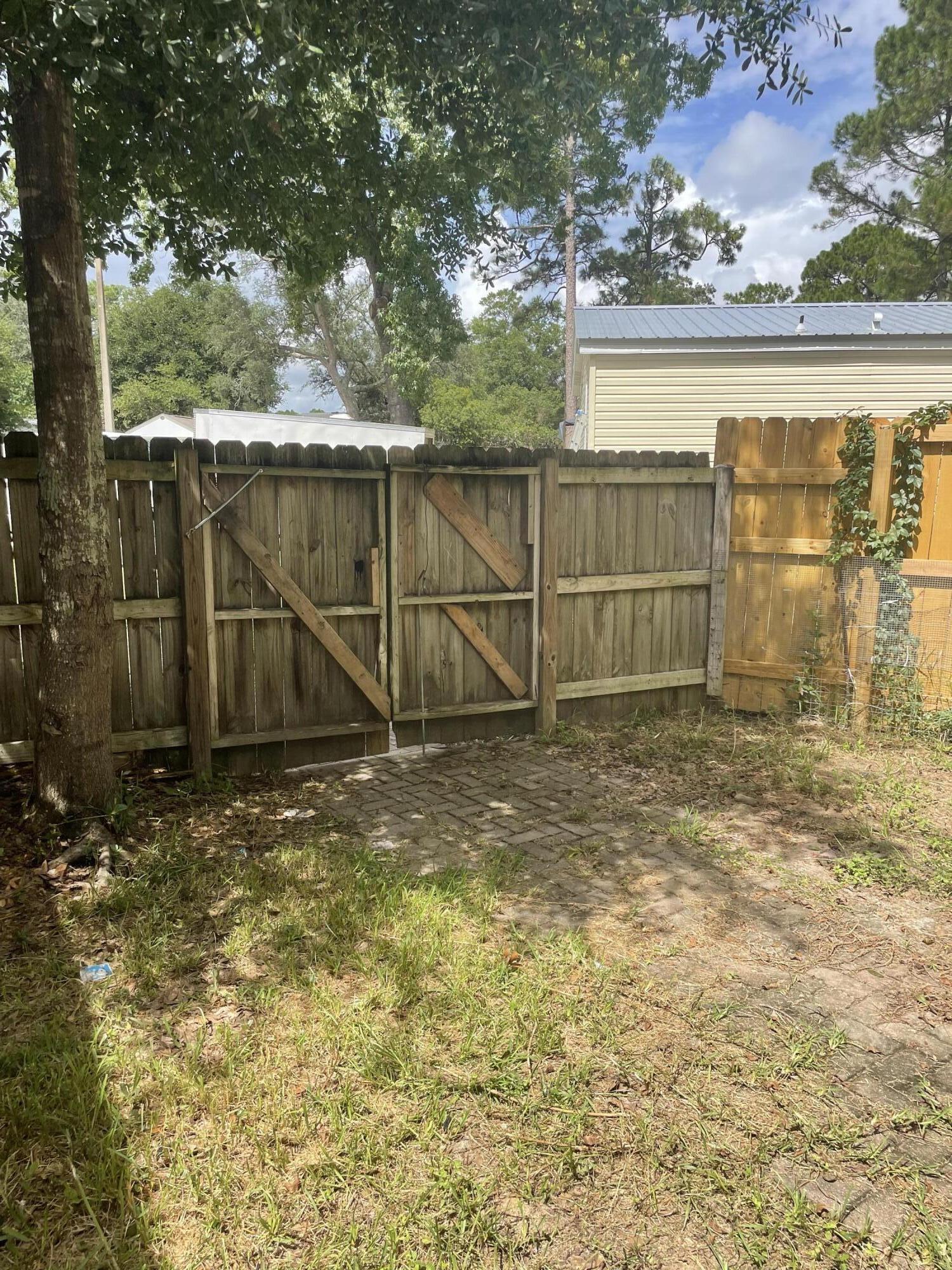 1412 Cape Lane Niceville, FL 32578 - Photo 20 of 23 a view of a backyard