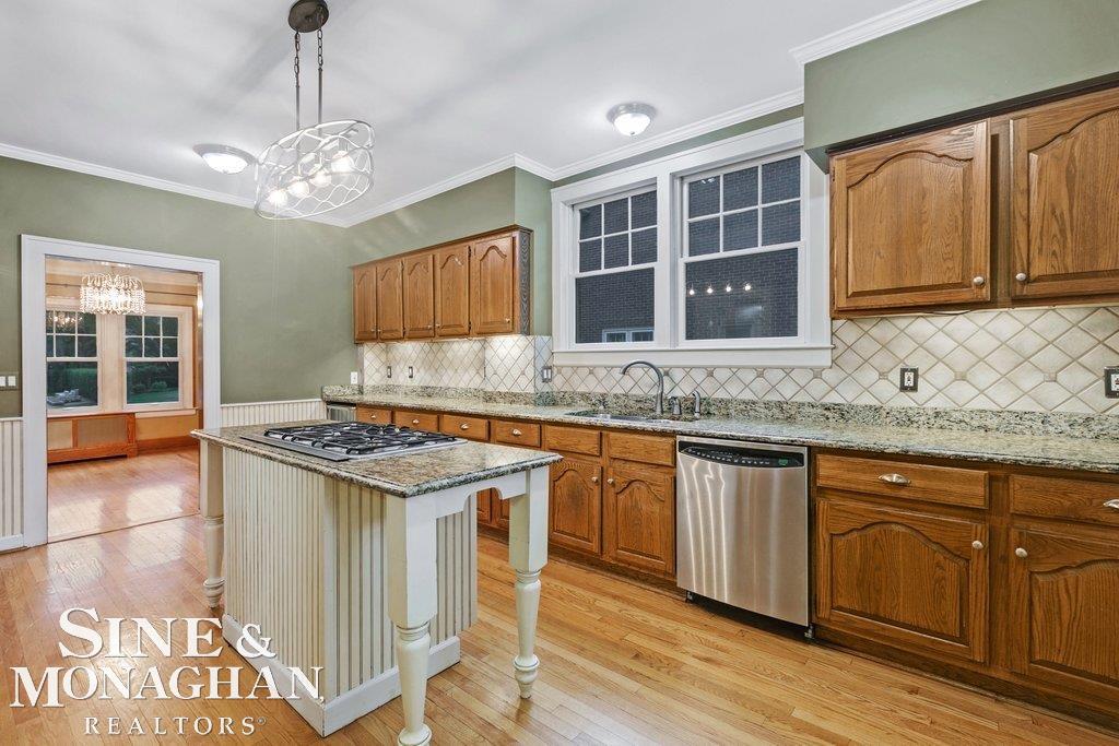 962 Pemberton Road Grosse Pointe Park, MI 48230 - Photo 8 of 38