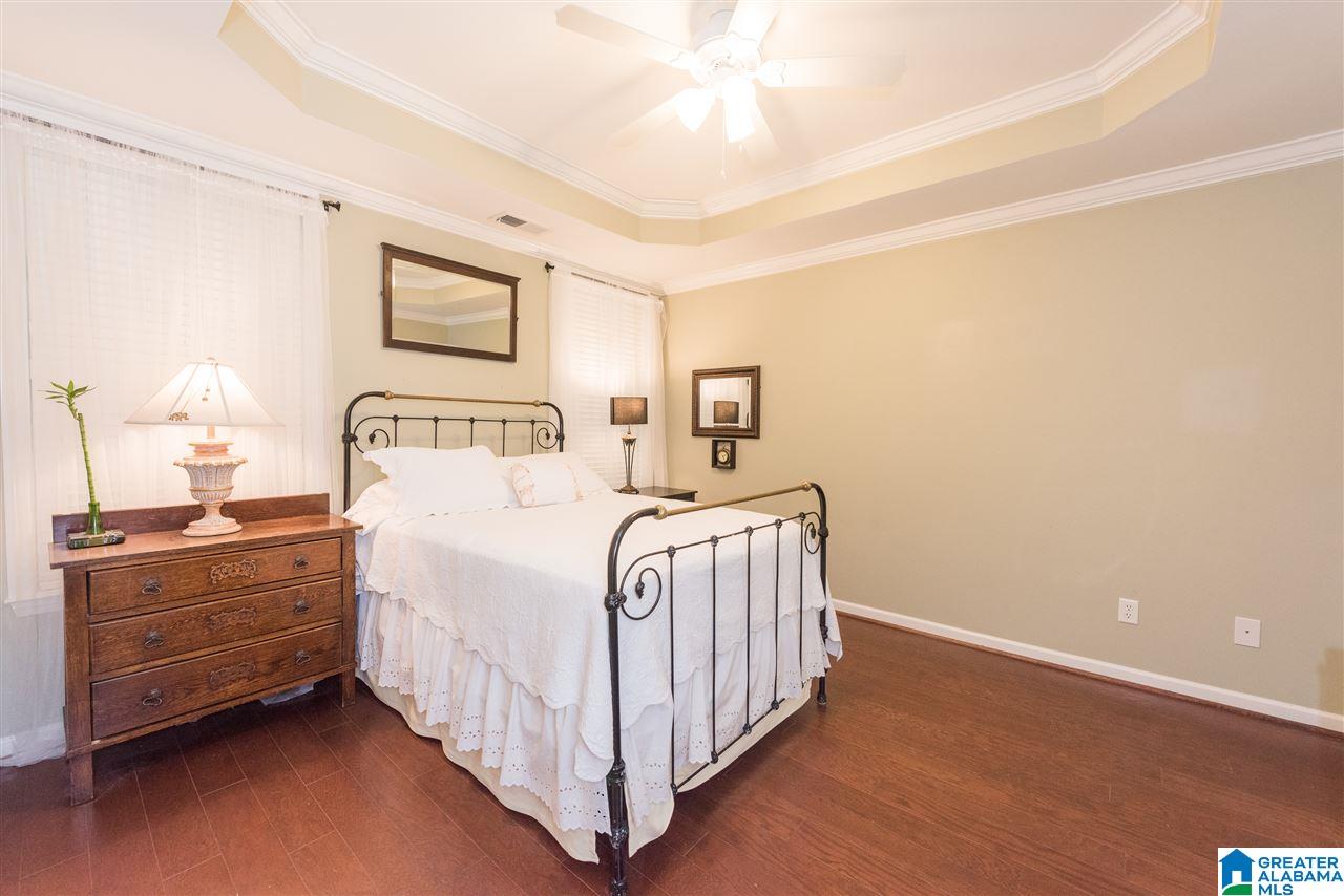 2266 Ridgemont Drive Birmingham, AL 35244 - Photo 17 of 32