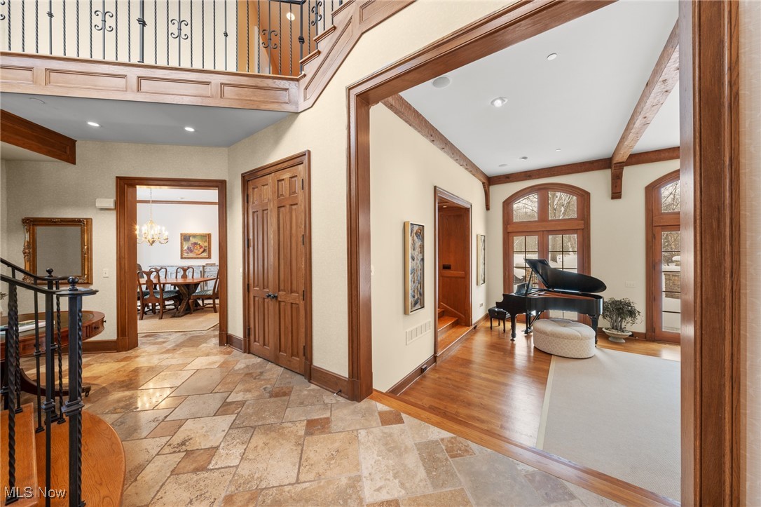 2635 Som Center Road Hunting Valley, OH 44022 - Photo 4 of 35 Gallery Image 4