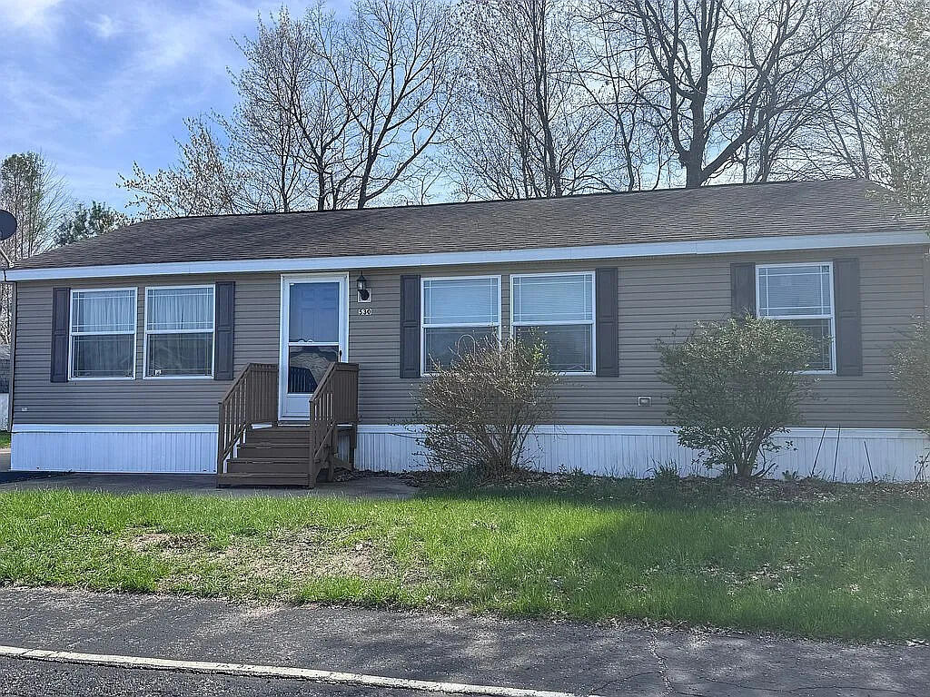 530 East Rainbow Road Newaygo, MI 49337 - Photo 1 of 21 4dfd63e2587a303f4b8b06a73d63e919-cc_ft_1