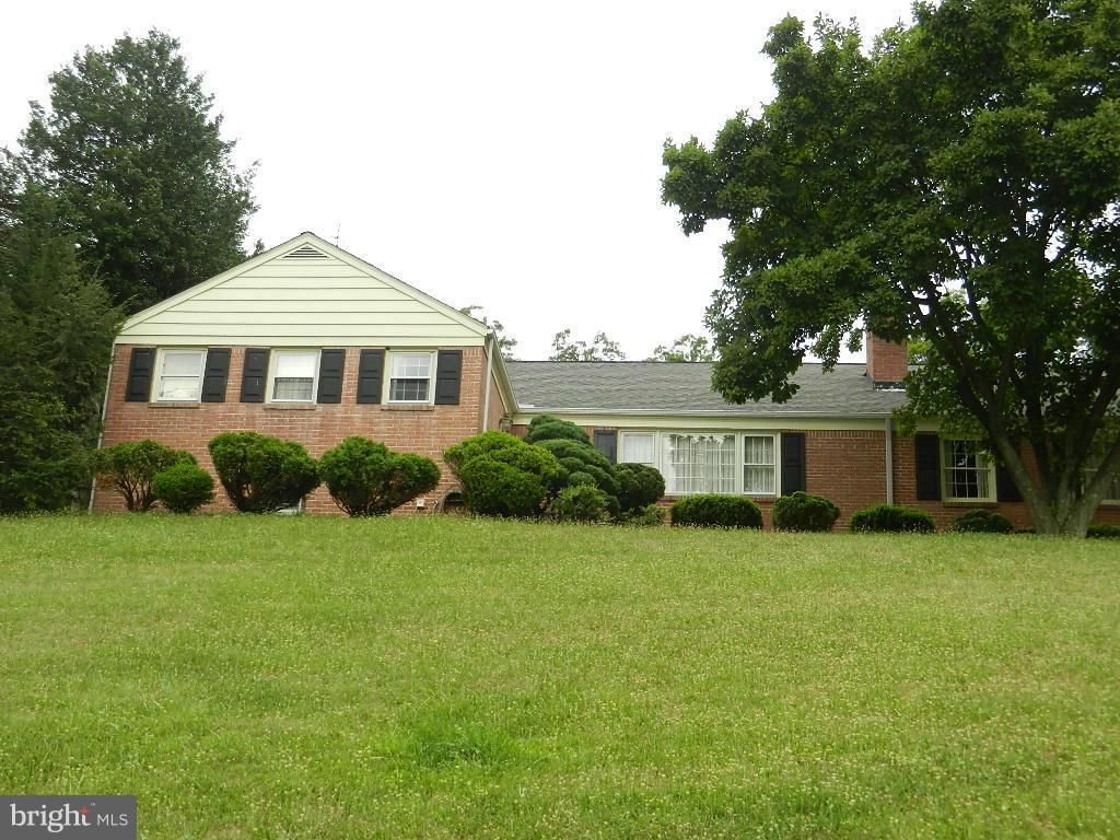 839 Windsor Road Cumberland, MD 21502 - Photo 2 of 21 Exterior (Front)
