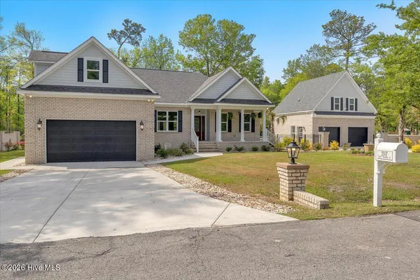 $635,999 | 2507 Mary Frances Court Northeast, Bolivia, NC 28422