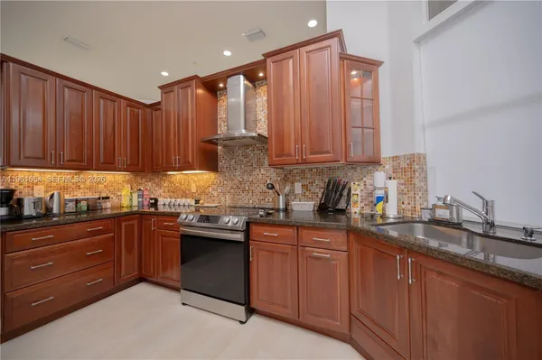 $1,149,000 | 2621 Oakbrook Lane, Weston, FL 33332