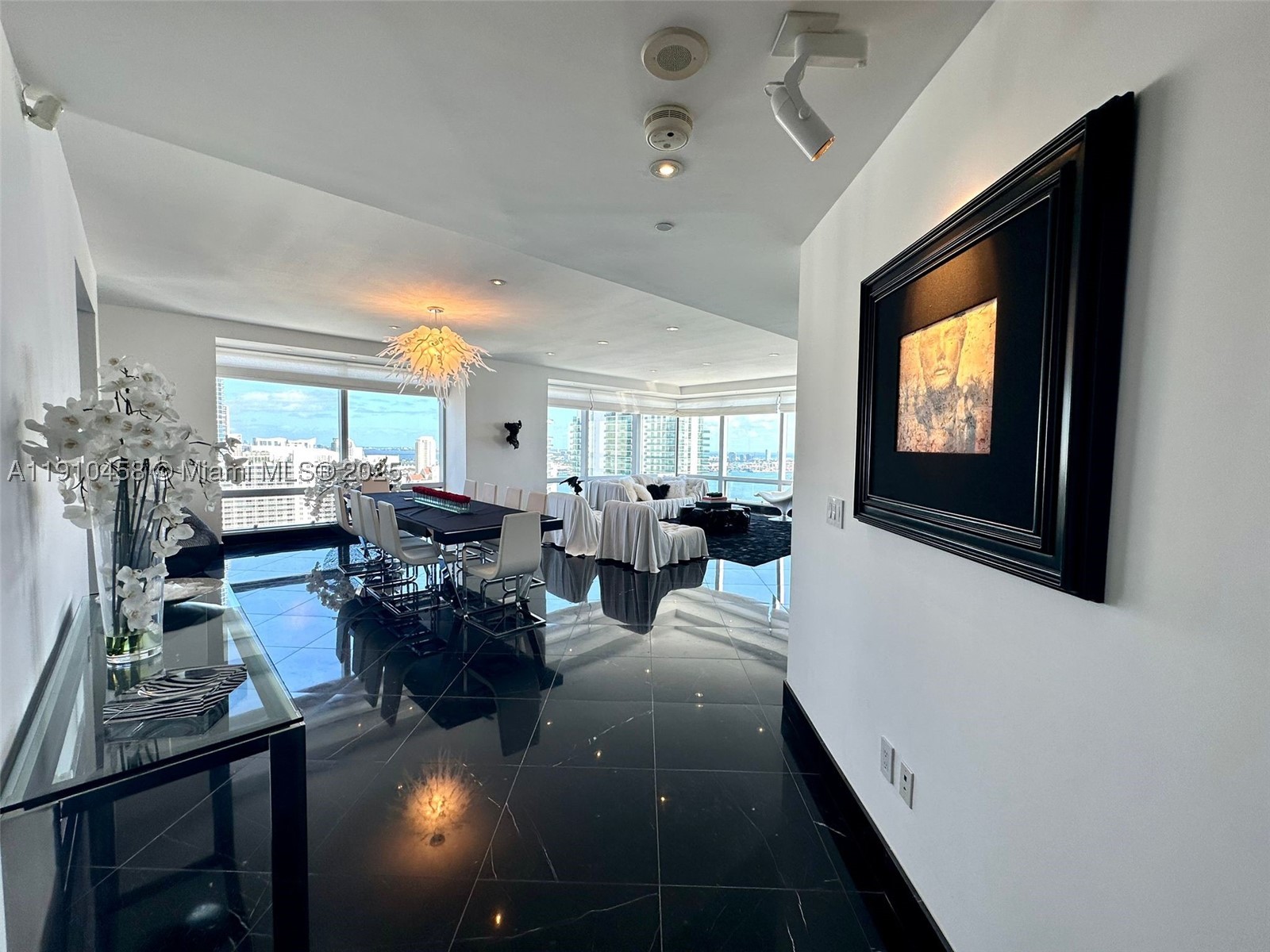 Undisclosed Address Miami, FL 33131 - Photo 7 of 26 Gallery Image 7
