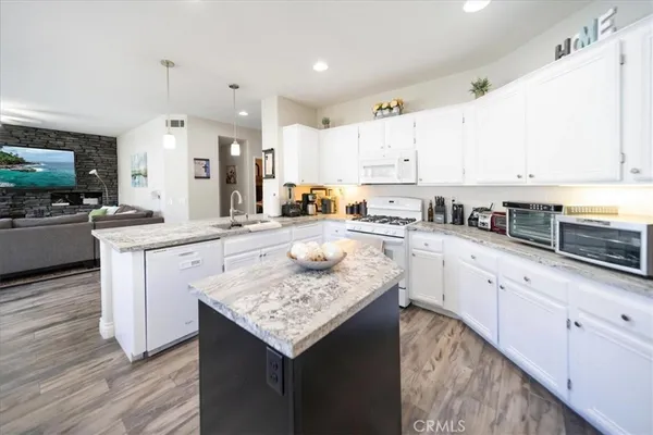 $6,000 | 32825 Canyon Crest Street, Wildomar, CA 92595