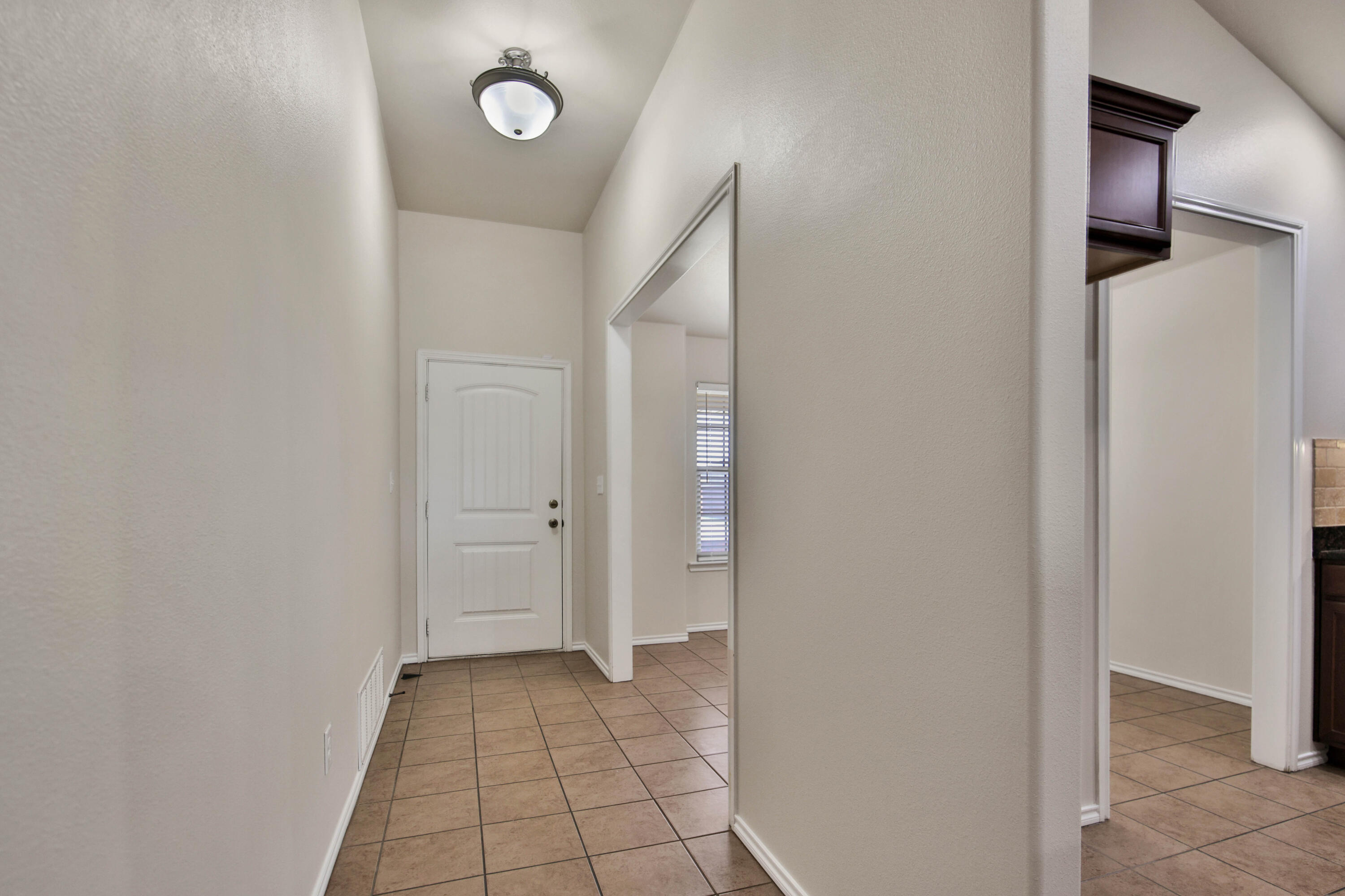 6923 96th Street Lubbock, TX 79424 - Photo 12 of 38 IMG_9497