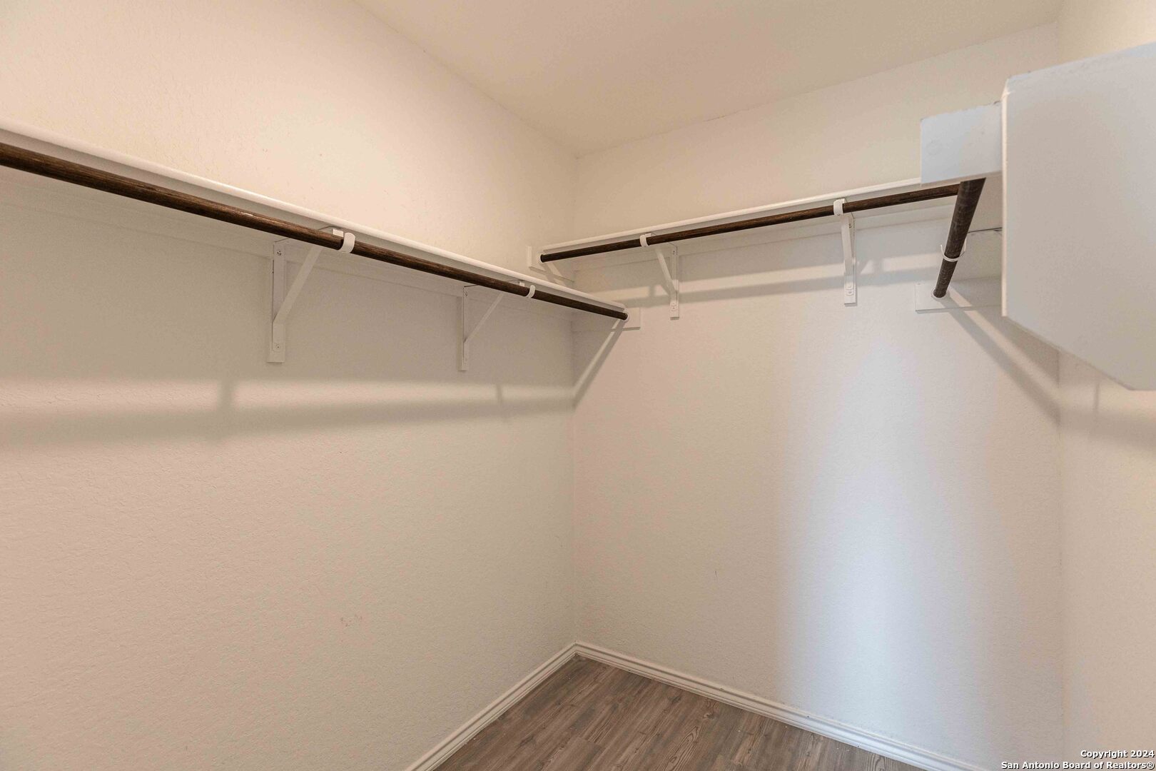 6562 Runaway Row Converse, TX 78109 - Photo 16 of 27