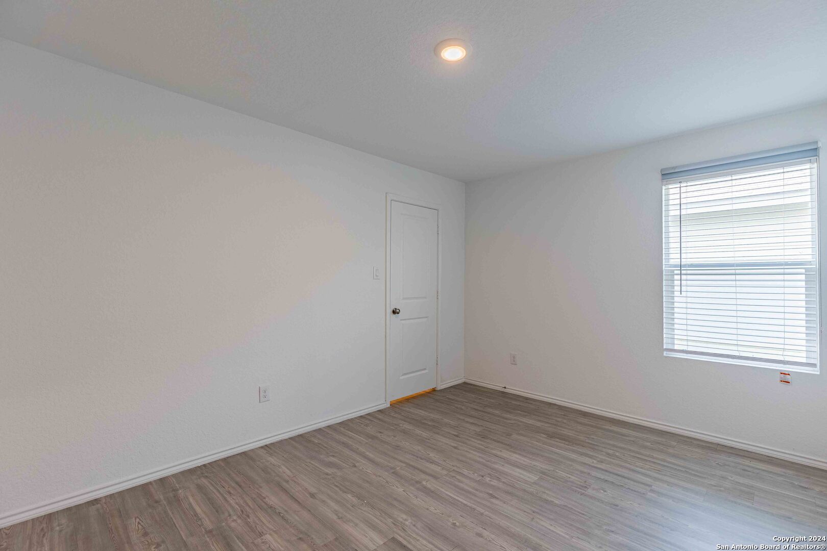 6562 Runaway Row Converse, TX 78109 - Photo 18 of 27