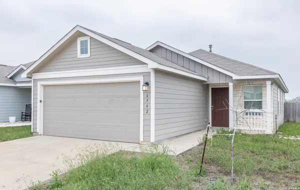 $1,500 | 6562 Runaway Row, Converse, TX 78109