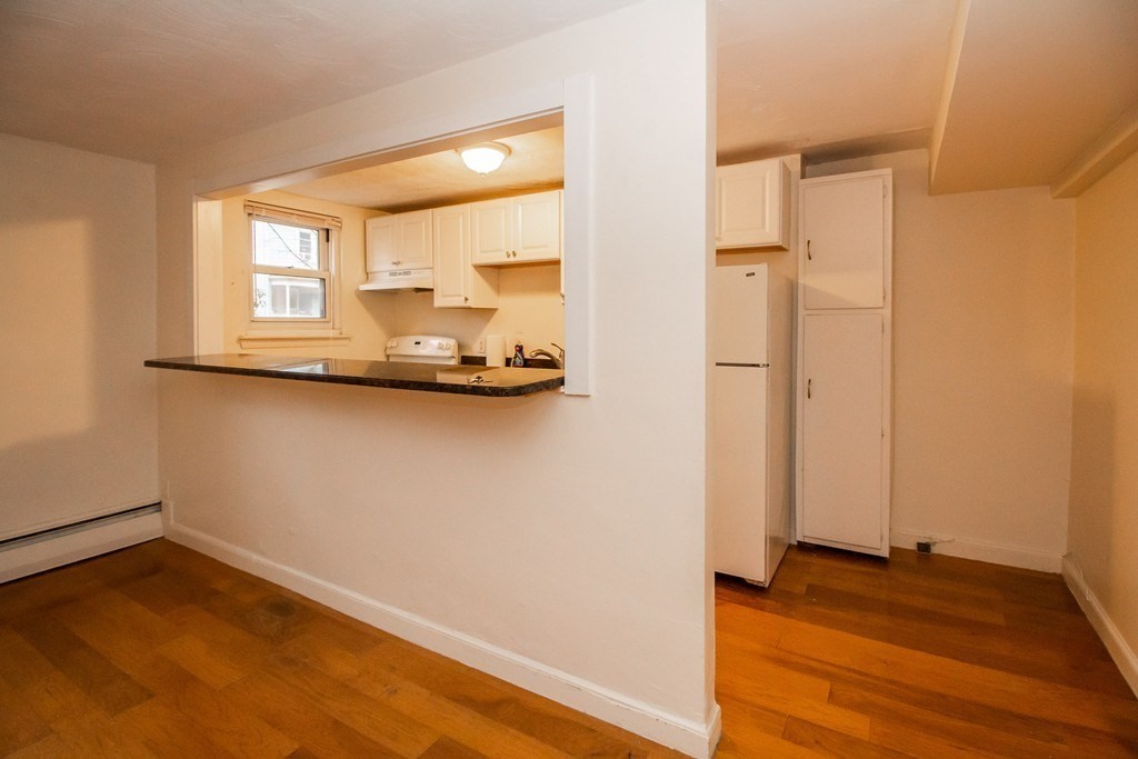 95 Chestnut Street, Unit 1B Brookline, MA 02445 - Photo 2 of 7