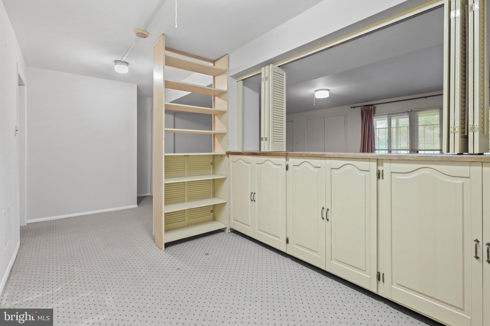 1989 Greenberry Road Baltimore, MD 21209 - Photo 28 of 35 Gallery Image 28