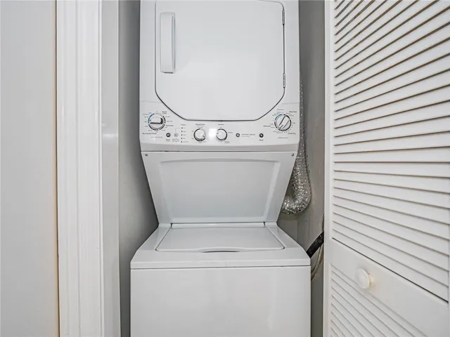 $245,000 | 5010 Harmony Circle, Unit 203, Vero Beach, FL 32967