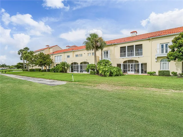 $245,000 | 5010 Harmony Circle, Unit 203, Vero Beach, FL 32967