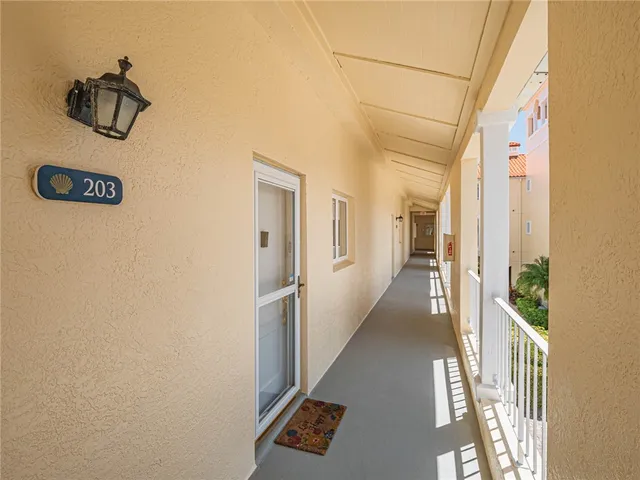 $245,000 | 5010 Harmony Circle, Unit 203, Vero Beach, FL 32967