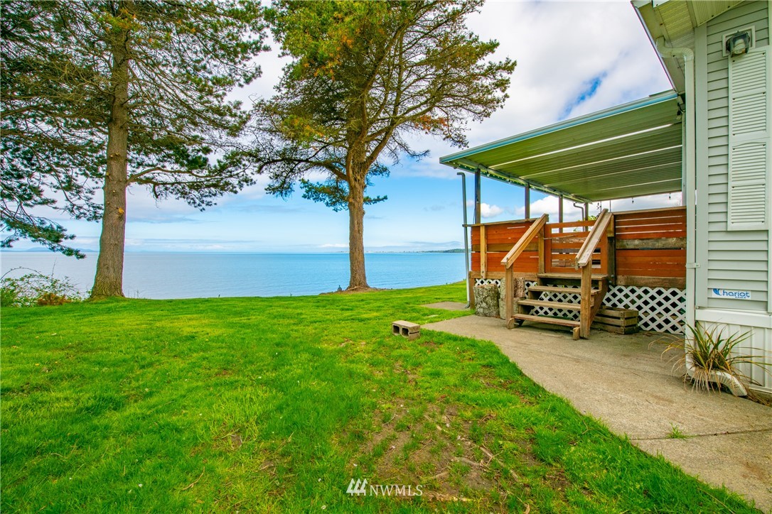 3237 Robertson Road Bellingham, WA 98226 - Photo 1 of 22 Gallery Image 1