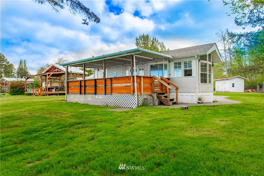 3237 Robertson Road Bellingham, WA 98226 - Photo 3 of 22 Gallery Image 3