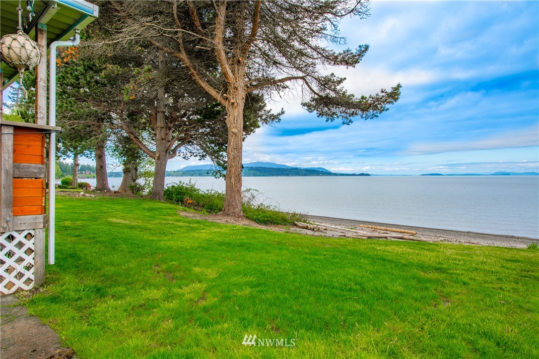 3237 Robertson Road Bellingham, WA 98226 - Photo 5 of 22 Gallery Image 5