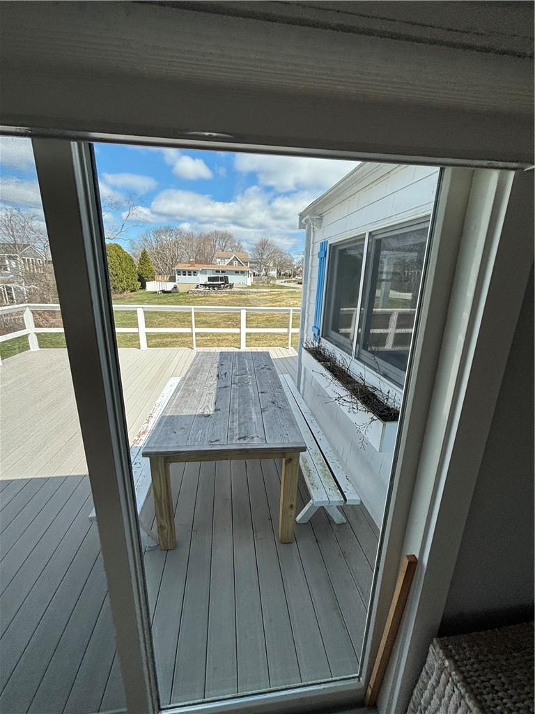 53 Bayberry Road Narragansett, RI 02882 - Photo 14 of 45