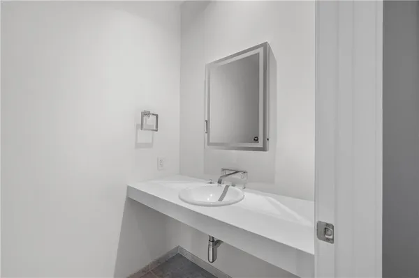 $5,000 | 45 Ivan Allen Jr Boulevard Northwest, Unit 2603, Atlanta, GA 30308