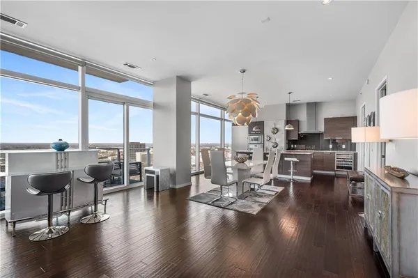 $5,000 | 45 Ivan Allen Jr Boulevard Northwest, Unit 2603, Atlanta, GA 30308