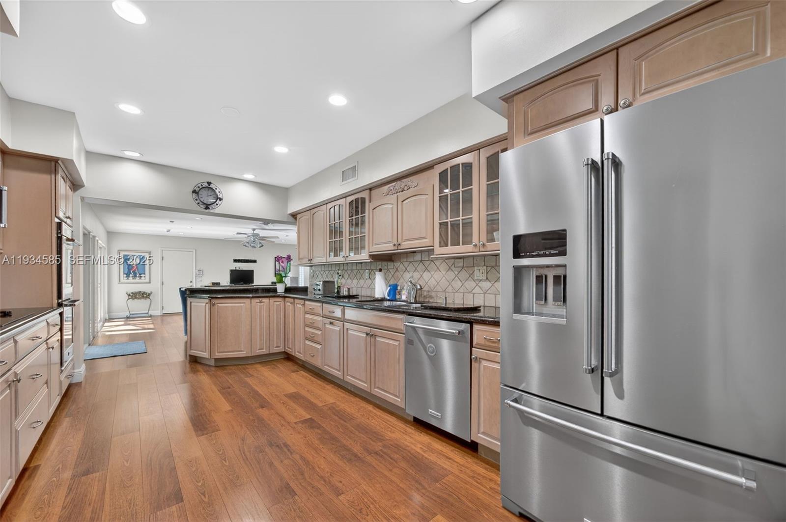 7300 Southwest 116th Terrace Pinecrest, FL 33156 - Photo 7 of 63