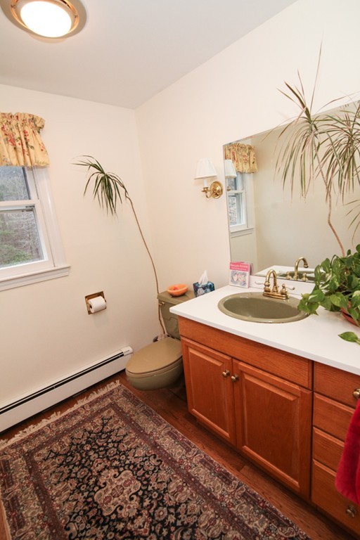 9 Loading Place Road Manchester, MA 01944 - Photo 12 of 29 Gallery Image 12