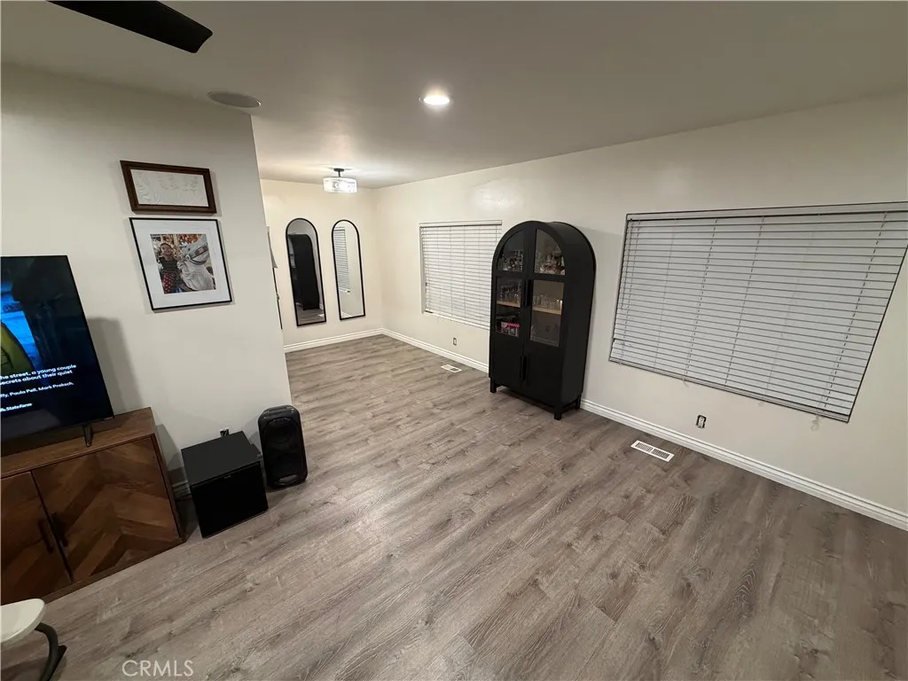 1155 South Riverside Avenue South, Unit 10 Rialto, CA 92376 - Photo 33 of 36