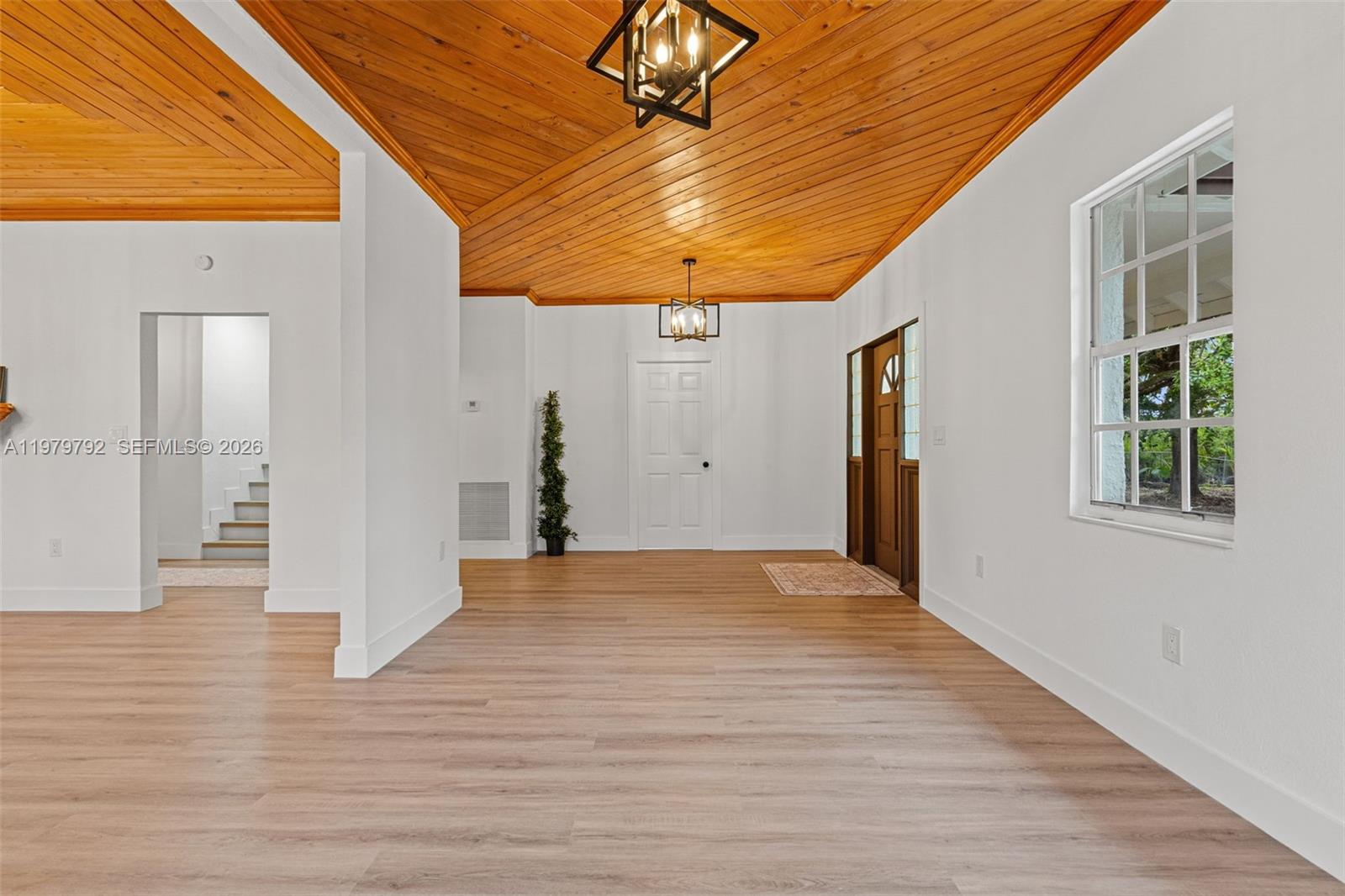 20255 Southwest 296th Street Homestead, FL 33030 - Photo 15 of 76
