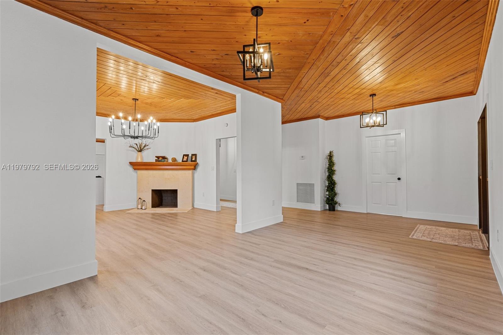 20255 Southwest 296th Street Homestead, FL 33030 - Photo 16 of 76