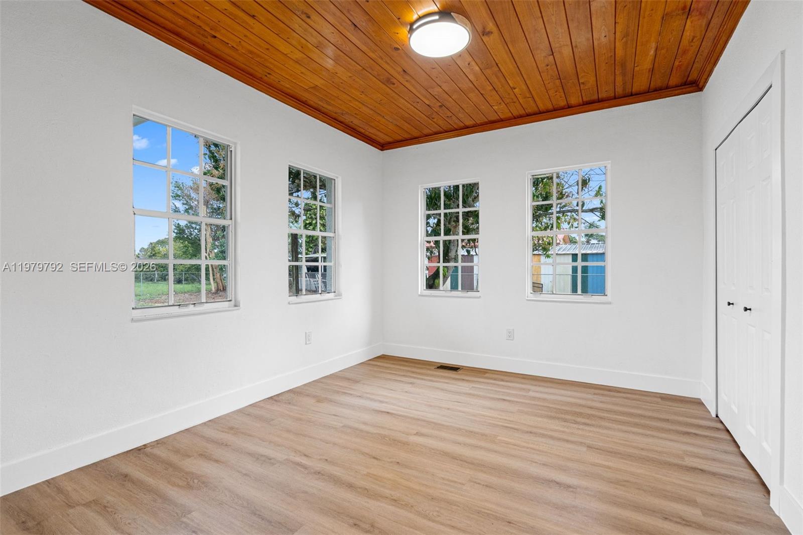 20255 Southwest 296th Street Homestead, FL 33030 - Photo 33 of 76