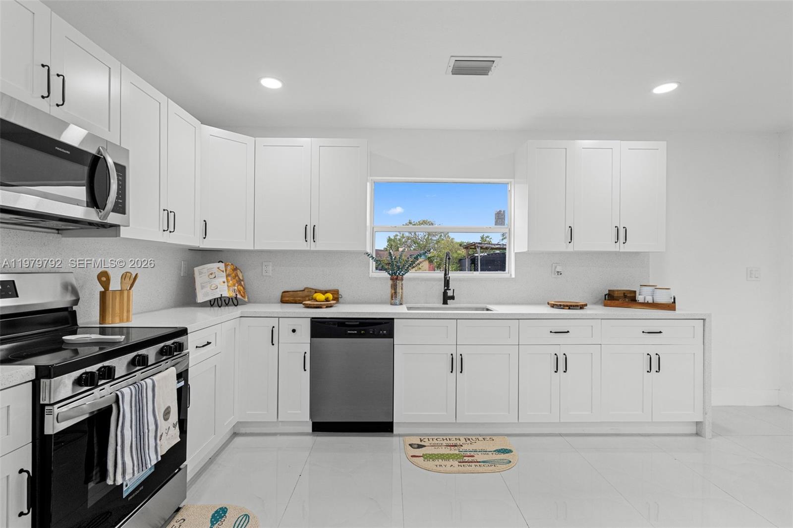 20255 Southwest 296th Street Homestead, FL 33030 - Photo 59 of 76