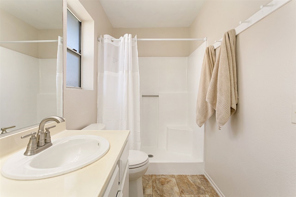 1925 Elm Ridge Drive Vista, CA 92081 - Photo 14 of 25