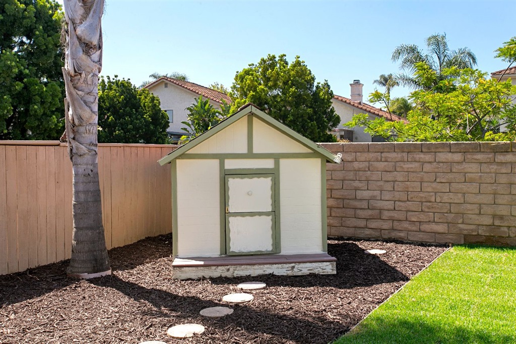 1925 Elm Ridge Drive Vista, CA 92081 - Photo 20 of 25