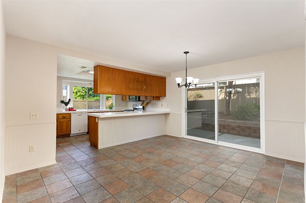 1925 Elm Ridge Drive Vista, CA 92081 - Photo 5 of 25