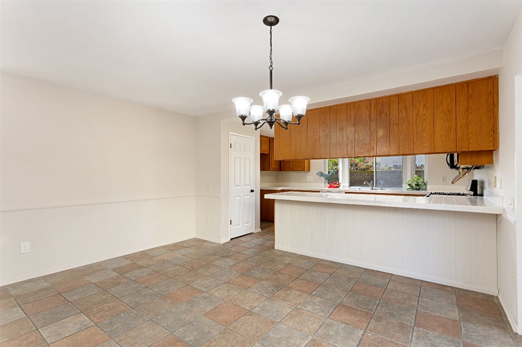 1925 Elm Ridge Drive Vista, CA 92081 - Photo 6 of 25