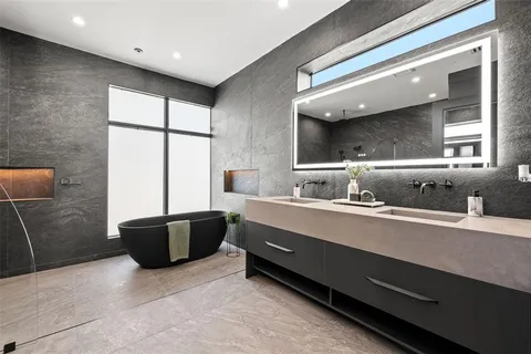 $3,150,000 | 730 Alda Way Northeast, St. Petersburg, FL 33704