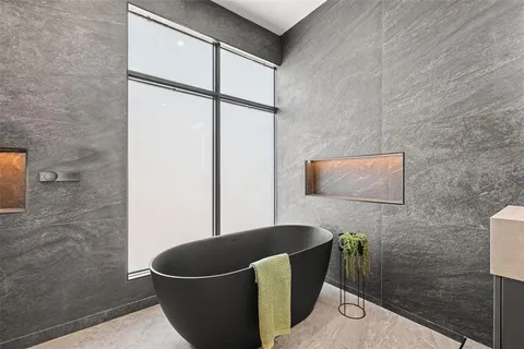 $3,150,000 | 730 Alda Way Northeast, St. Petersburg, FL 33704