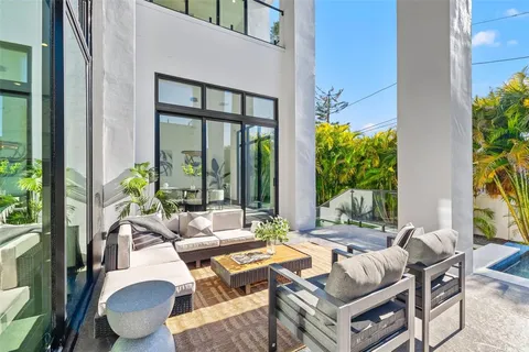 $3,150,000 | 730 Alda Way Northeast, St. Petersburg, FL 33704