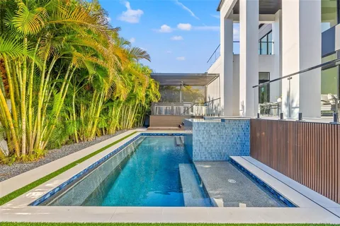 $3,150,000 | 730 Alda Way Northeast, St. Petersburg, FL 33704